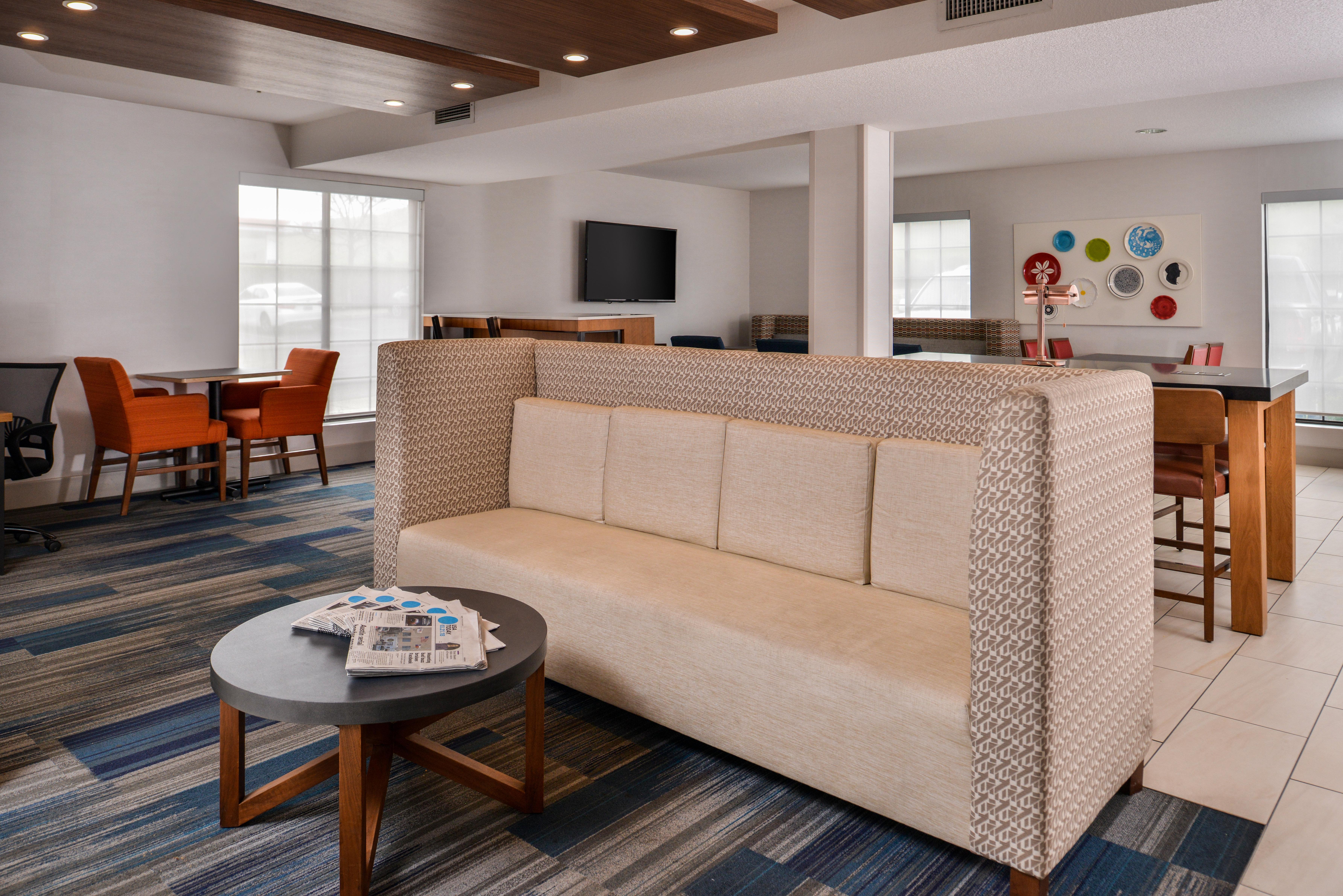 Holiday Inn Express Westley By Ihg Exterior foto