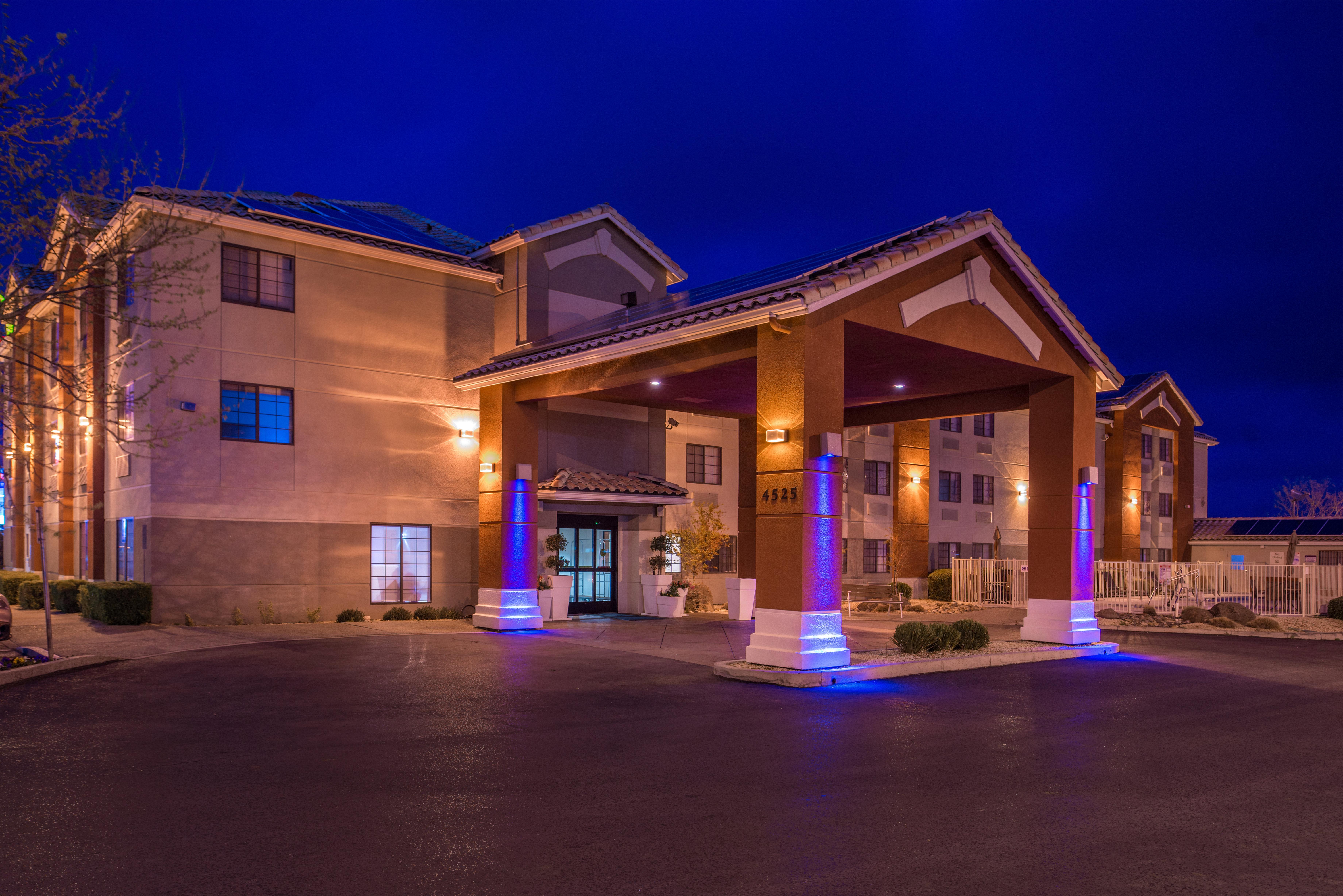 Holiday Inn Express Westley By Ihg Exterior foto